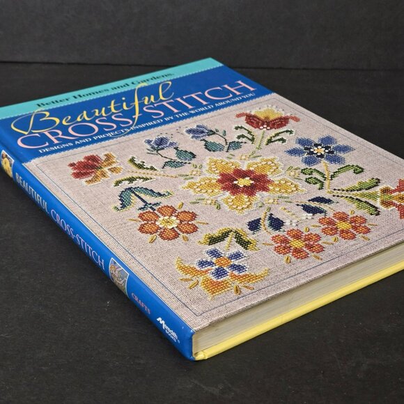 Beautiful Cross Stitch 2004 Better Homes Gardens Designs Projects 224 PAGES - Picture 3 of 9